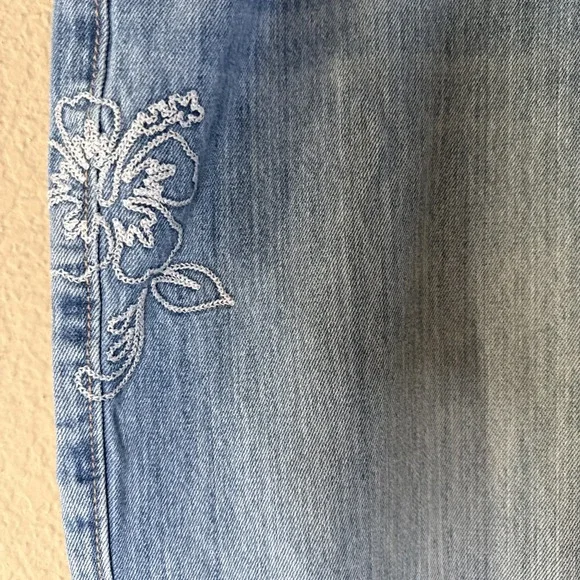 Hollister Embroidered Lowrise Baggy Jeans Raw Hem 12 L Festival Y2K Casual Boho - Picture 4 of 11